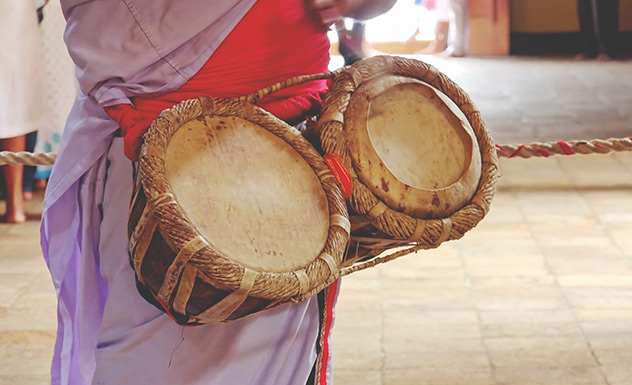 Traditional Sri Lankan Drums | Experiences in Kandy | SriLankaInStyle