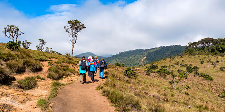 Top 6 awe-inspiring hikes in Sri Lanka