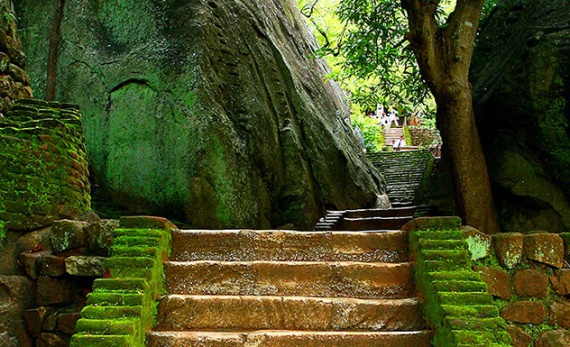 A visit to UNESCO Sigiriya Rock Fortress - Sigiriya -  Sri Lanka In Style