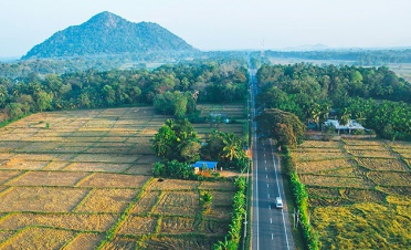 Hot air ballooning in the Cultural Triangle - Water Garden - Sri Lanka In Style